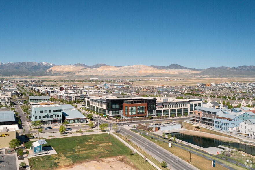 More Photos Of 4700 Daybreak View Pky, South Jordan Office For Lease