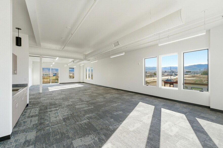 More Photos Of Phase One Unit #6, 1922 US-40 Hwy, Heber City Light Distribution For Lease