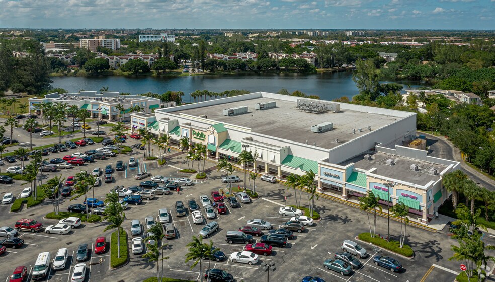 More Photos Of 5821-5893 W Oakland Park Blvd, Lauderhill Unknown For Lease