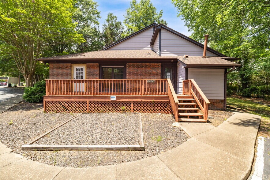 More Photos Of 114 S Park Ter, Eden Medical For Sale