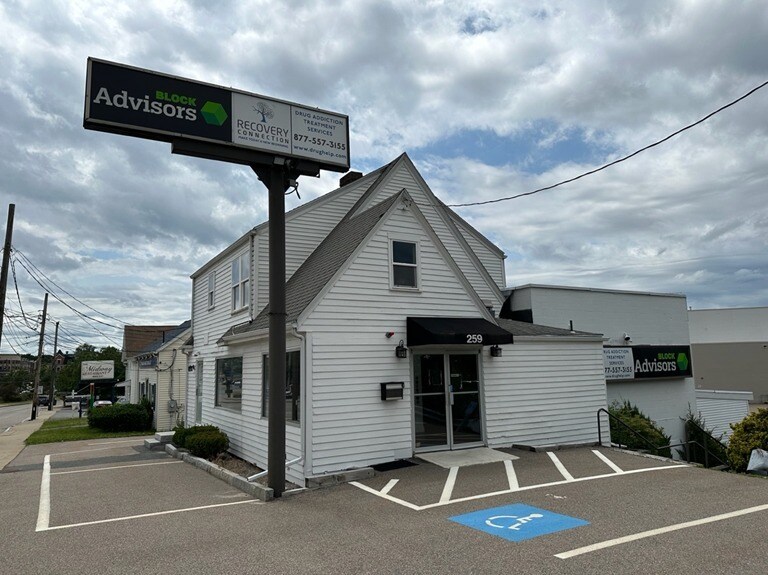Primary Photo Of 259 Washington St, Dedham Storefront For Sale