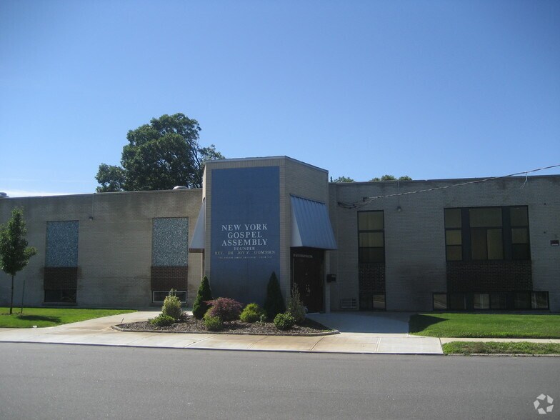 More Photos Of 330 Central Ave, Deer Park Religious Facility For Sale