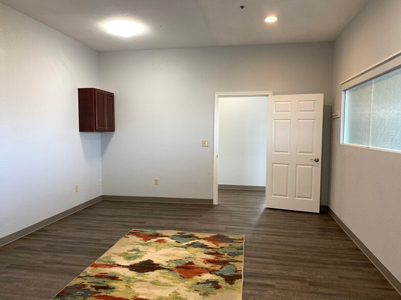 More Photos Of 2347 Silvernail Rd, Pewaukee General Retail For Lease