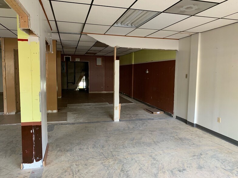 More Photos Of 60 Main St, Windsor Locks Apartments For Lease