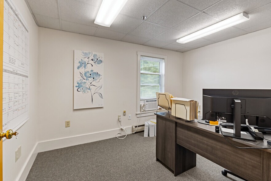 More Photos Of 323 State St, Augusta Office Residential For Sale
