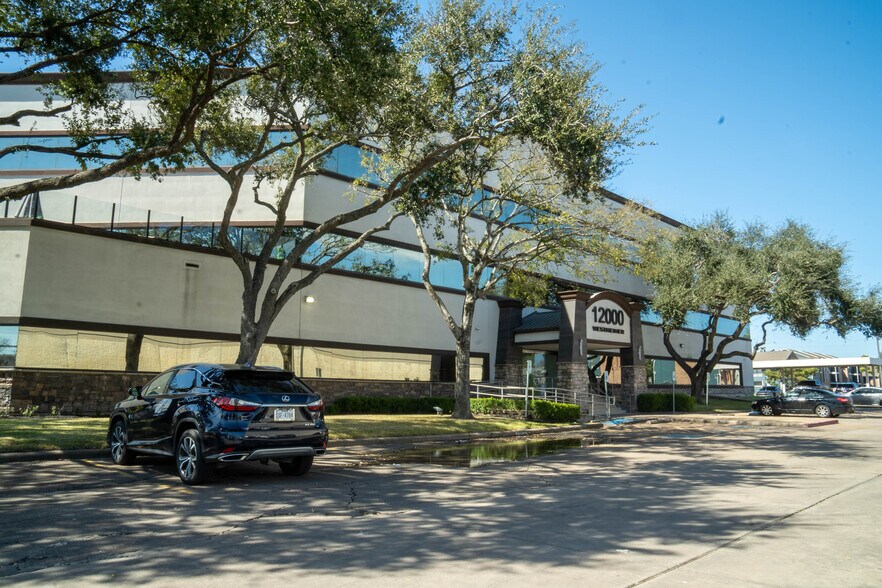 More Photos Of 12000 Westheimer Rd, Houston Office For Lease