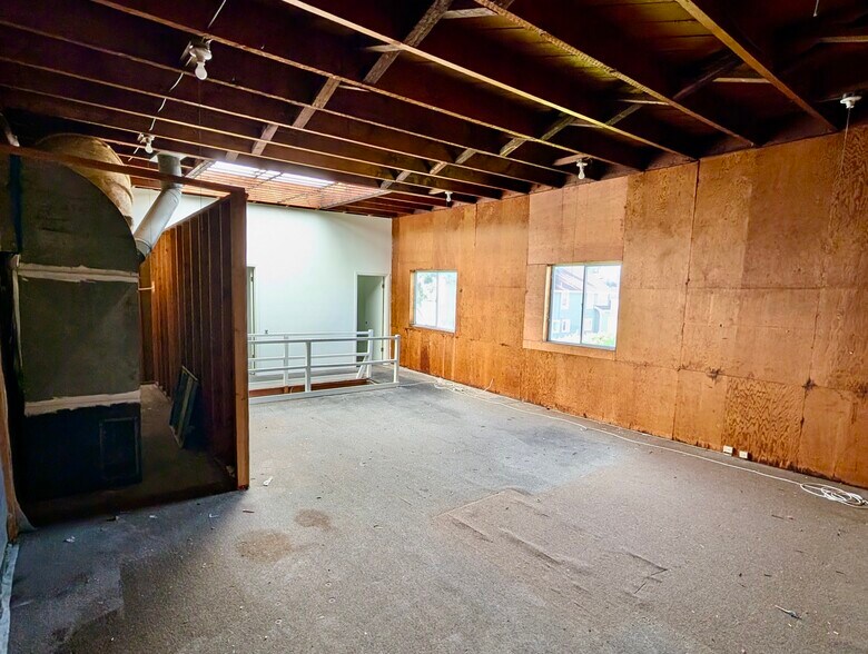 More Photos Of 3439-3443 Fruitvale Ave, Oakland Storefront For Sale