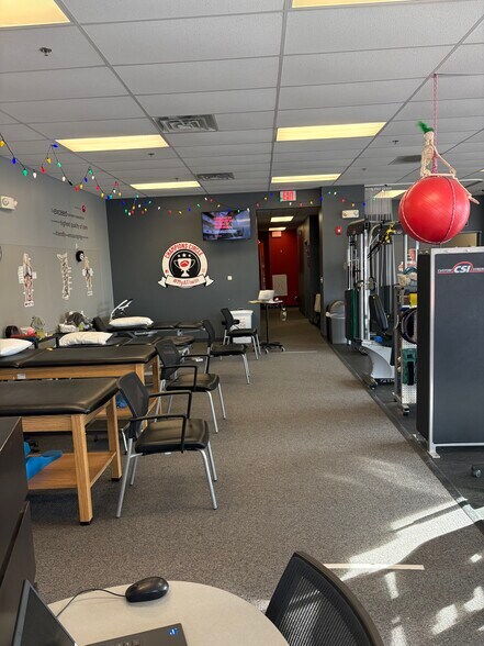 More Photos Of 202 W Ireland Rd, South Bend Freestanding For Lease