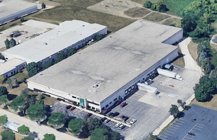 Primary Photo Of 2100 Airport Rd, Waukesha Distribution For Lease