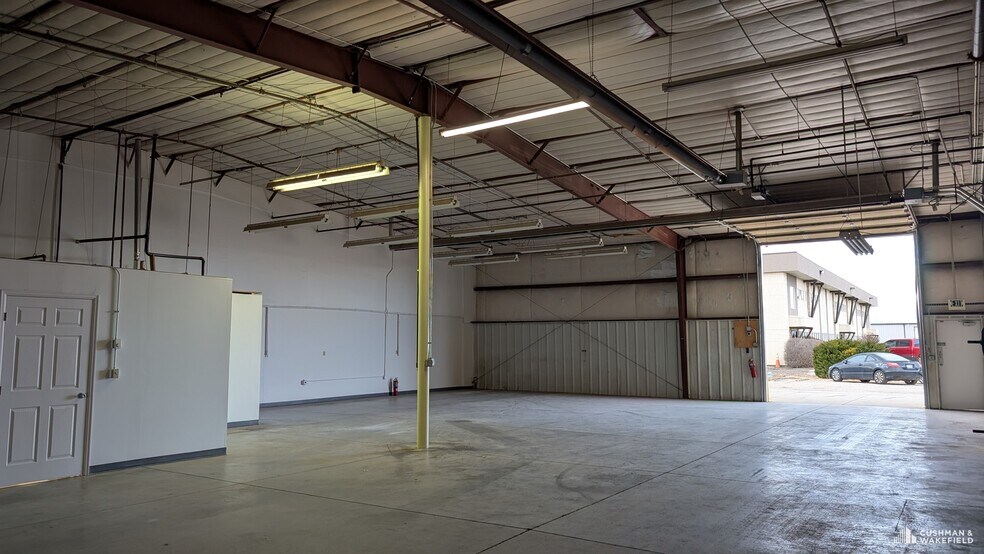 More Photos Of 14125-14133 Mead St, Longmont Flex For Lease