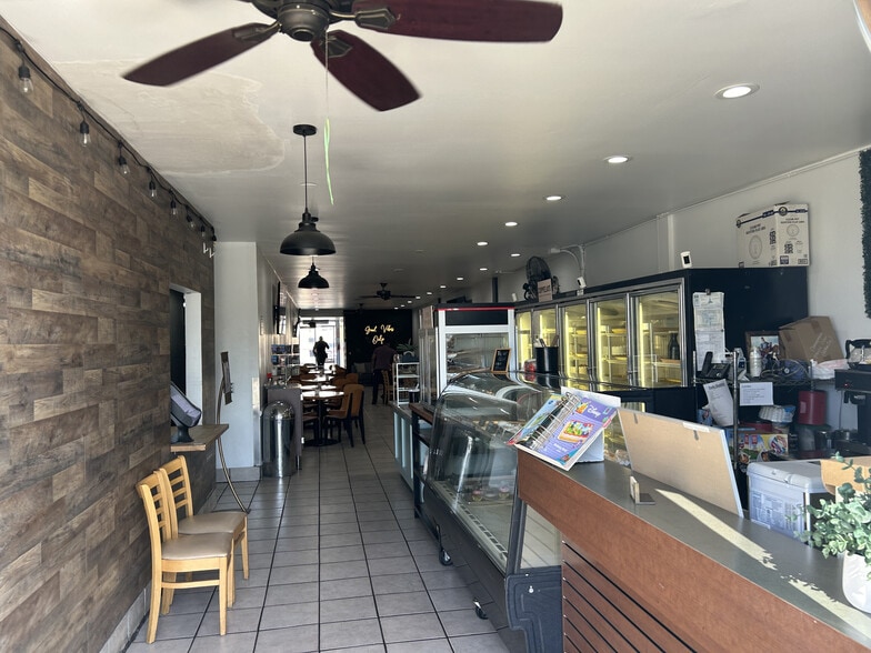 More Photos Of 10817-10829 Venice Blvd, Los Angeles General Retail For Lease