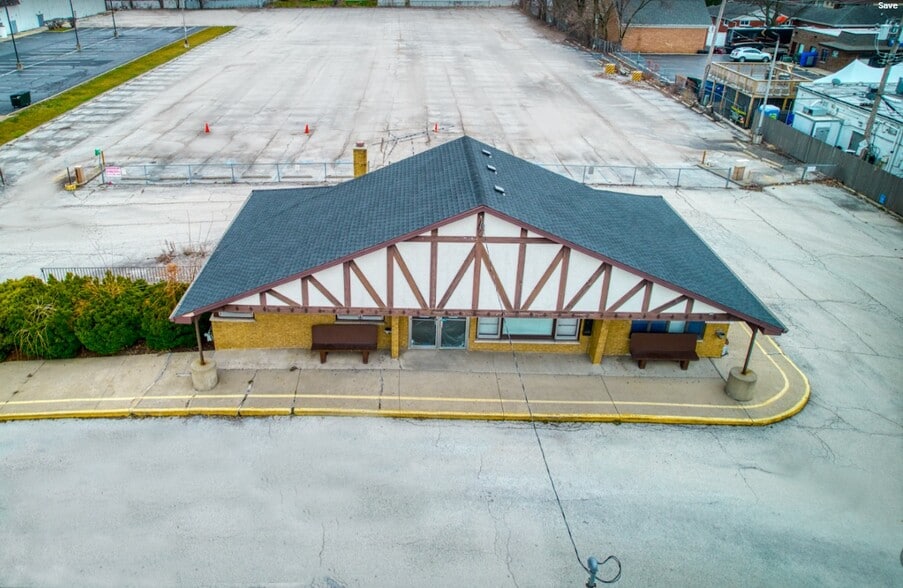 More Photos Of 5545 127th St, Crestwood Truck Terminal For Sale