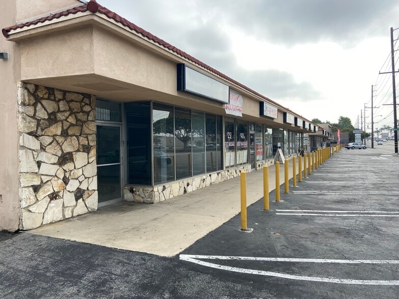 More Photos Of 2417-2431 190th St, Redondo Beach Storefront Retail Office For Lease