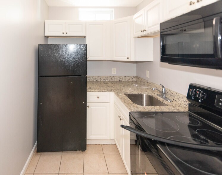 More Photos Of 2432 N Calvert St, Baltimore Apartments For Sale