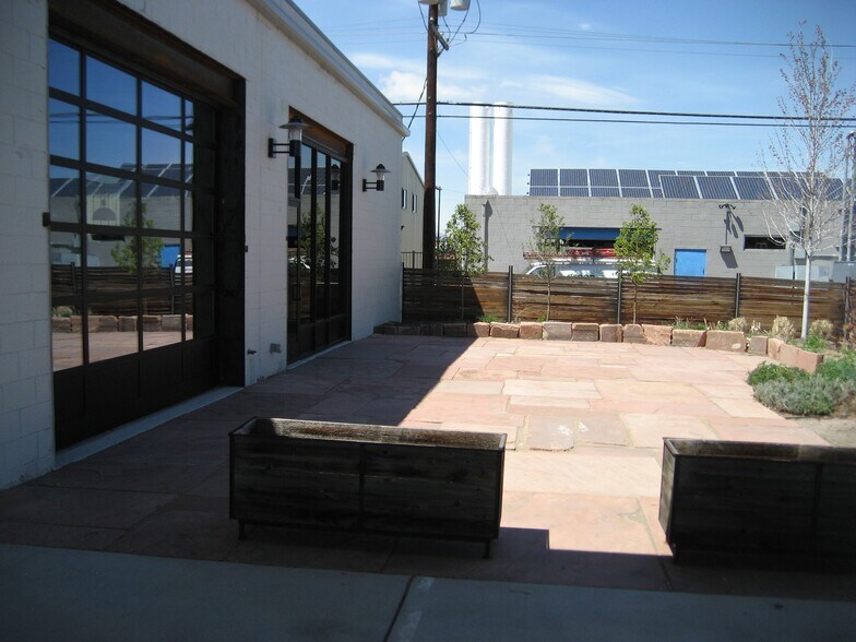 More Photos Of 3301 Lawrence St, Denver Office For Lease