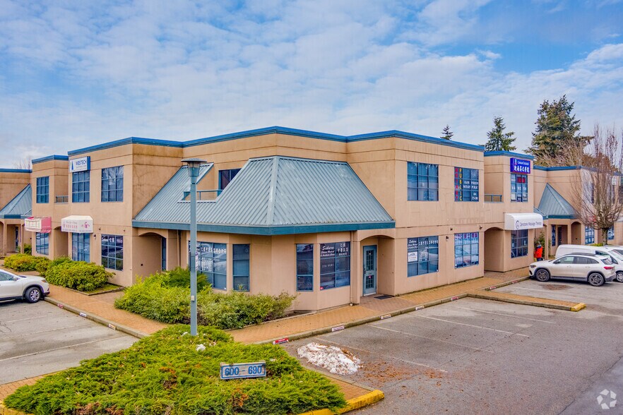 More Photos Of 4400 Hazelbridge Way, Richmond Office For Sale