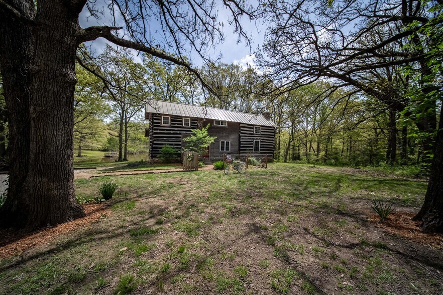 More Photos Of 129 Vaughan Rd, Eldon Lodge Meeting Hall For Sale