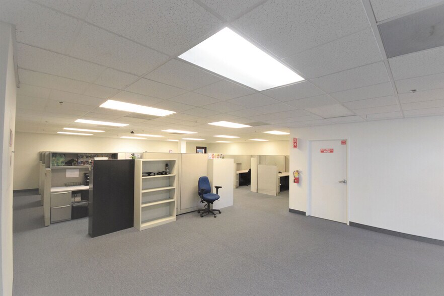 More Photos Of 1021-1051 S Meridian Ave, Alhambra Flex For Lease