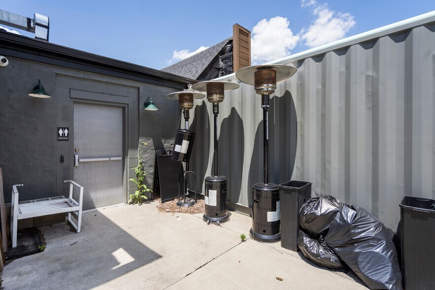 More Photos Of 23610 John R Rd, Hazel Park Auto Repair For Sale