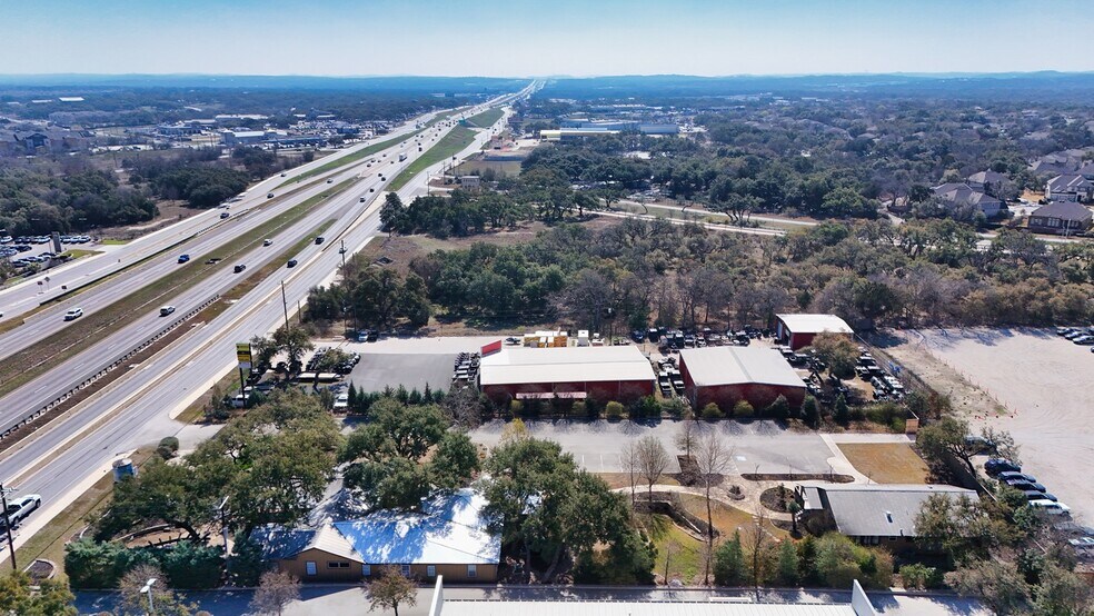 More Photos Of 32255 IH-10 W, Boerne Loft Creative Space For Lease