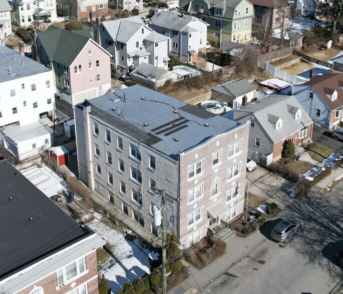 53 Chase Ave, Yonkers, NY 10703 Apartments For Sale