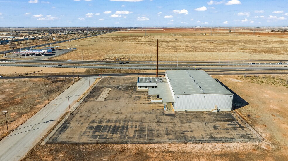 More Photos Of 2307 N Tx-289-loop, Lubbock Truck Terminal For Lease