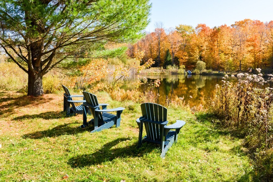 More Photos Of 667 Ch De Bondville, Lac-Brome Hospitality For Sale