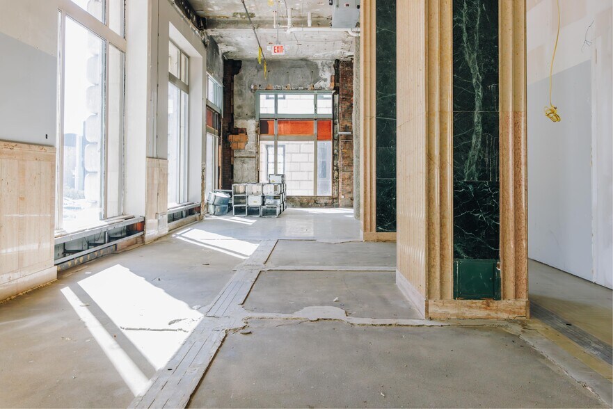 More Photos Of 1 W 4th St, Cincinnati Apartments For Lease