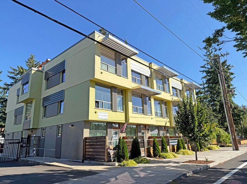 Primary Photo Of 16111 E Burnside St, Portland Apartments For Sale