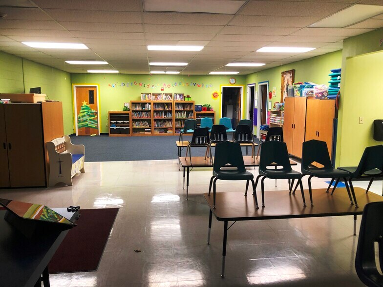 More Photos Of 7917 W 95th St, Overland Park Daycare Center For Sale