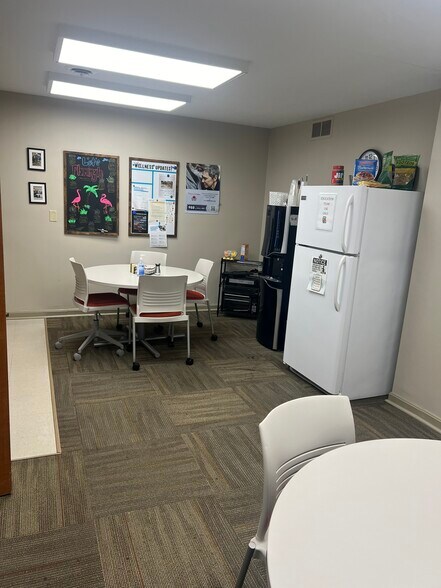 More Photos Of 230-236 Thomas More Pky, Crestview Hills Medical For Lease