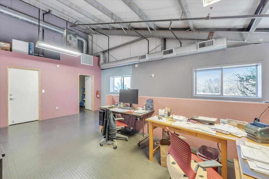 More Photos Of 18855 Microtronics, Sonora Industrial For Sale