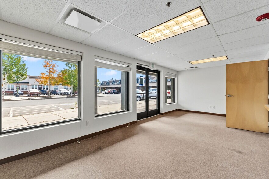 More Photos Of 114 Village Pl, Dillon Office For Lease