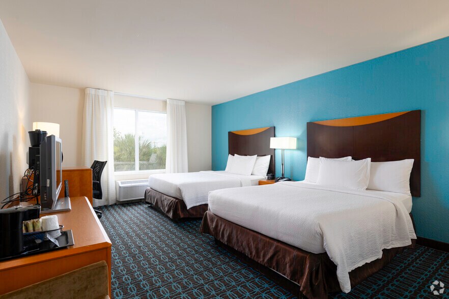 More Photos Of 4355 W New Haven Ave, Melbourne Hotel For Sale