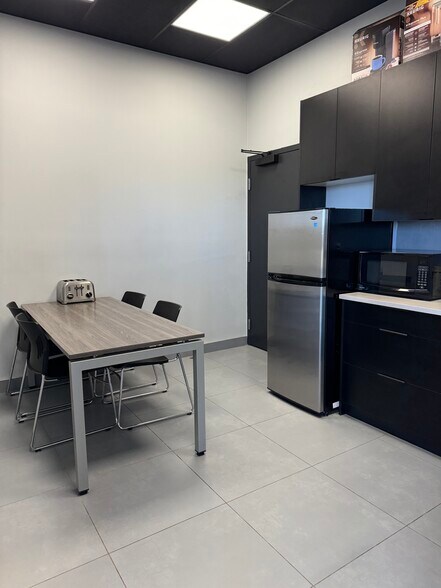 More Photos Of 6542 Sparrow Dr, Leduc Showroom For Sale