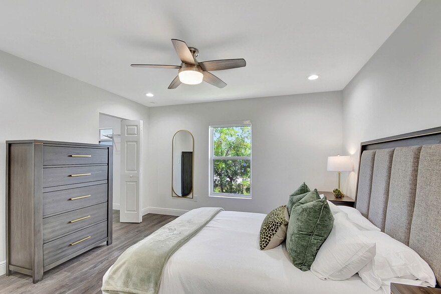 More Photos Of 3871 Patio Ct, Lake Worth Apartments For Sale