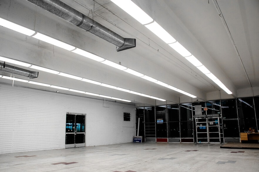 More Photos Of 629 E Chandler Blvd, Chandler Freestanding For Lease