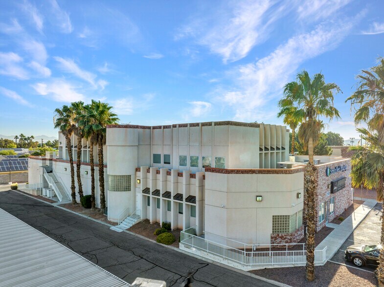 More Photos Of 3560 E Flamingo Rd, Las Vegas Medical For Sale