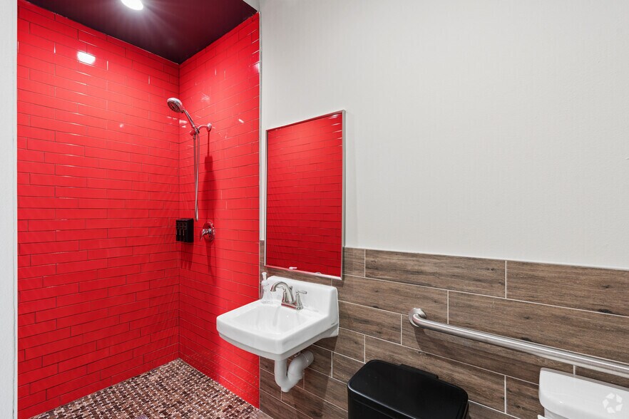 More Photos Of 26717 Westheimer Pky, Katy Medical For Sale