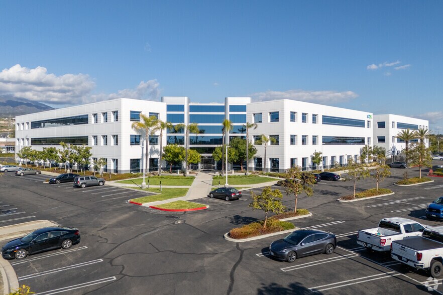 More Photos Of 27422 Portola Pky, Foothill Ranch Coworking Space