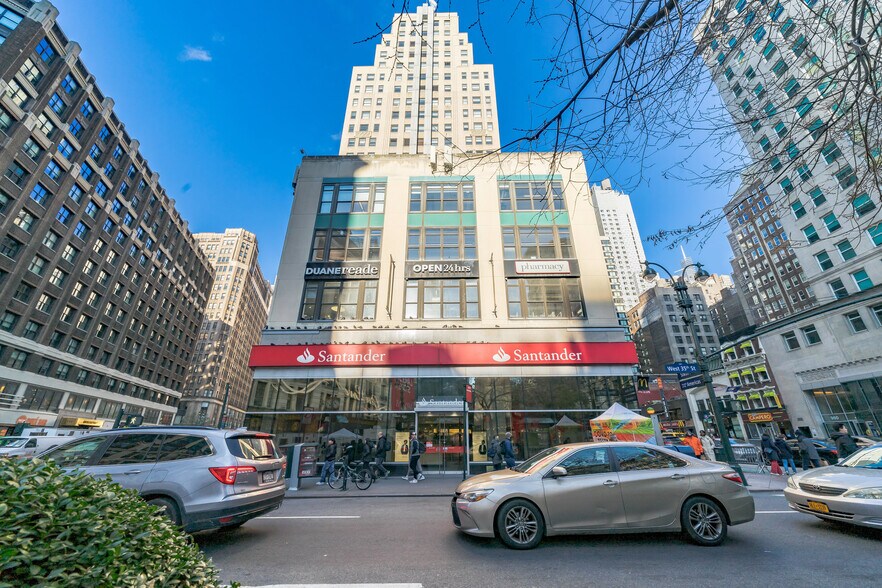 More Photos Of 1350 Broadway, New York Office For Lease