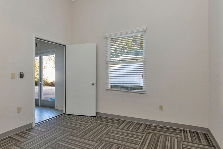 More Photos Of 1201 S Myrtle Ave, Clearwater Medical For Sale