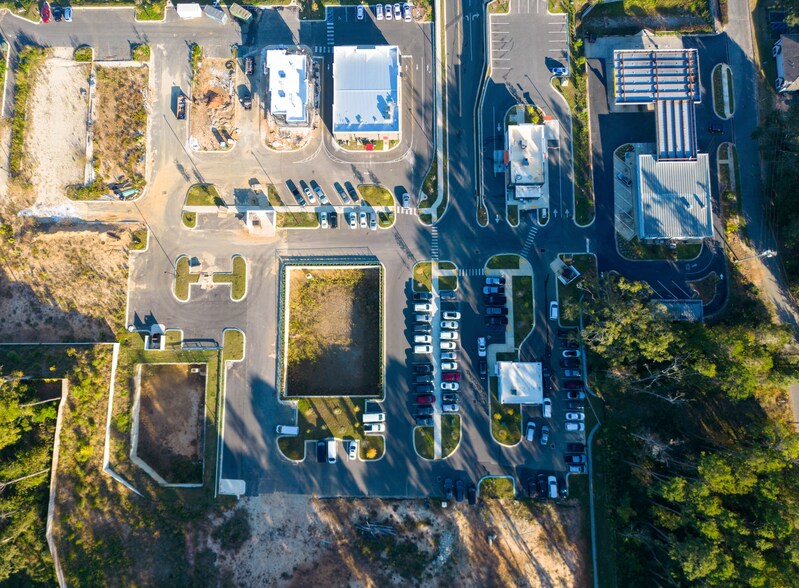 More Photos Of 2314 NE Capital Cir, Tallahassee Freestanding For Sale