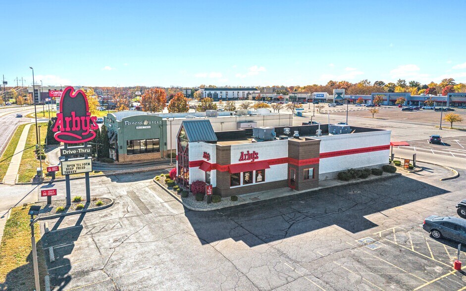 More Photos Of 3009 S Dirksen Pky, Springfield Fast Food For Sale