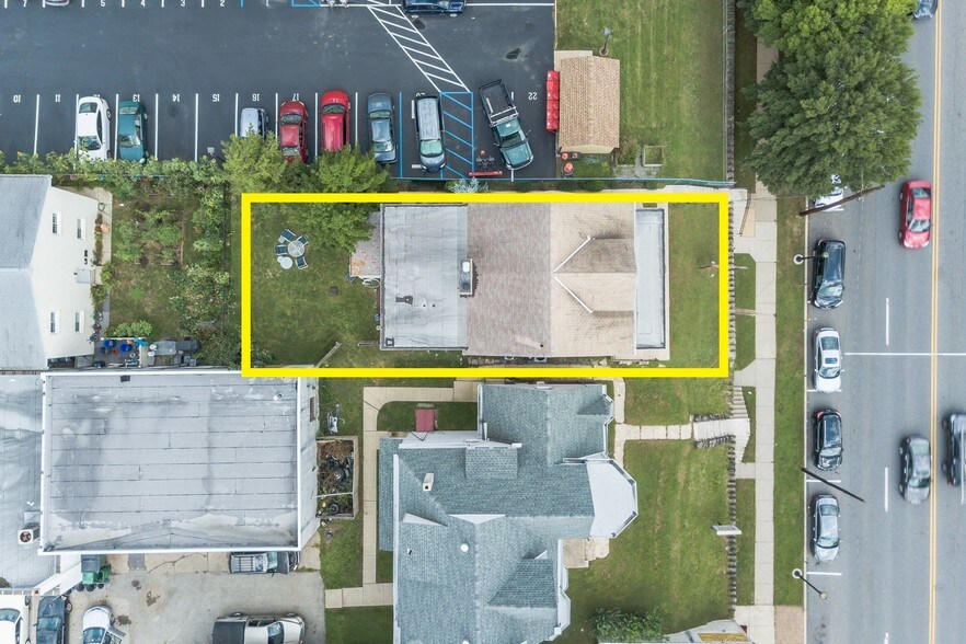 More Photos Of 214 Fayette St, Conshohocken Office Residential For Lease