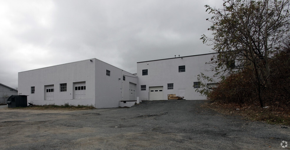 More Photos Of 555 Atwood Ave, Cranston Restaurant For Lease