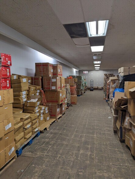 More Photos Of 43 E Bridge St, Spring City Unknown For Lease