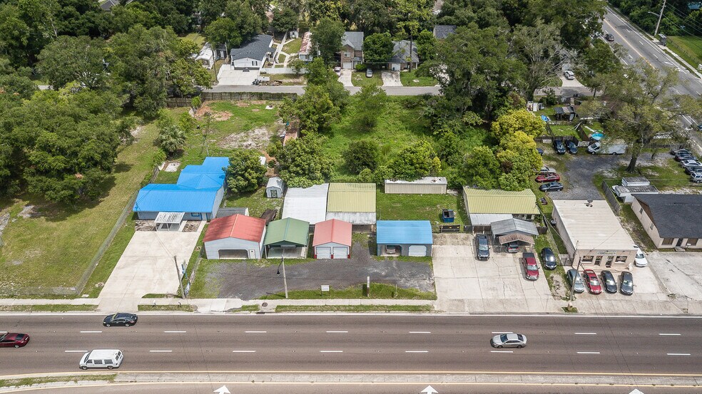 Primary Photo Of 8225 103rd St, Jacksonville Freestanding For Sale