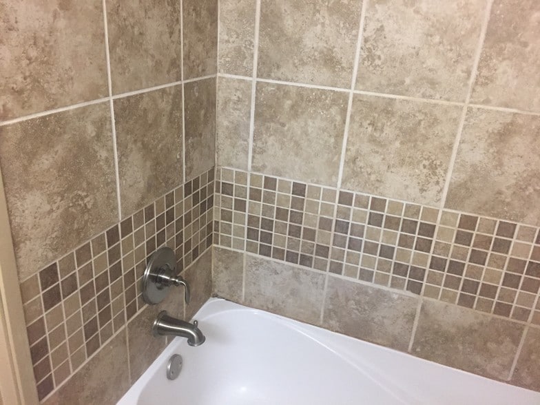 More Photos Of 2315 N Broadway, Minot Hospitality For Sale