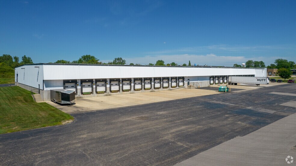 More Photos Of 1362 Lincoln Ave, Holland Warehouse For Lease
